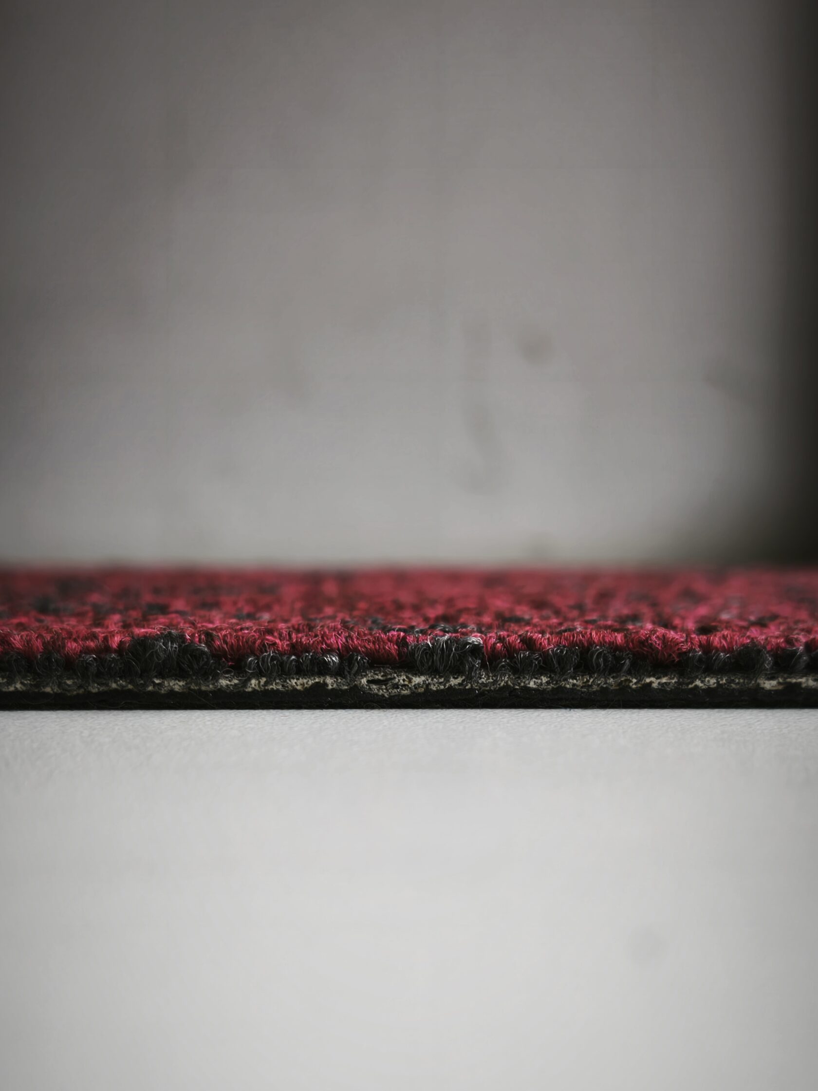 Ковровая плитка "Bonkeel" Sunrise Red (500*500*5 мм) — купить в Екатеринбурге